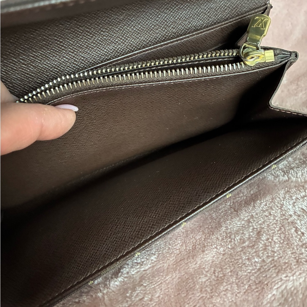 Authentic Louis Vuitton Classic Monogram Brown Denim Wallet ~ Vintage - Picture 7 of 16